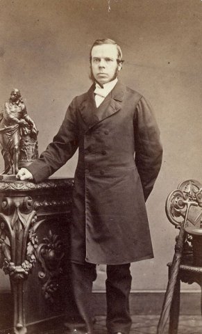 Thomas Brocklebank, former Bursar (Coll Photo 545/86) Thomas Brocklebank, former Bursar (Coll Photo 545/86)