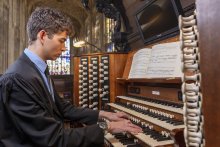 Organ Scholar playing the organ 155a5833